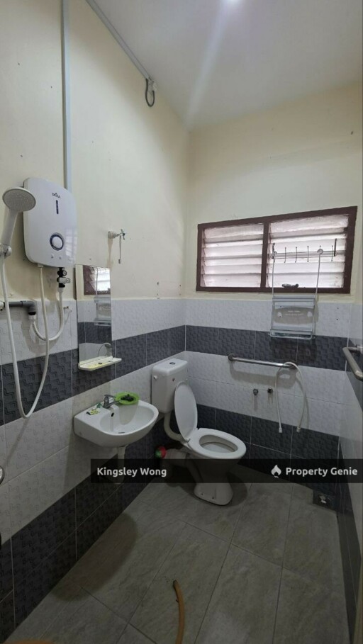 Pasir Puteh Pasir Pinji Semi D Below Market Value Simple Renovated