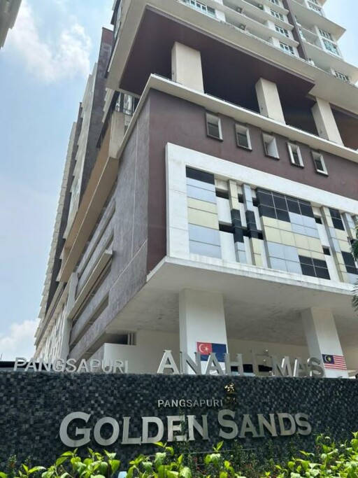 Golden Sands Seaview Residence Suites