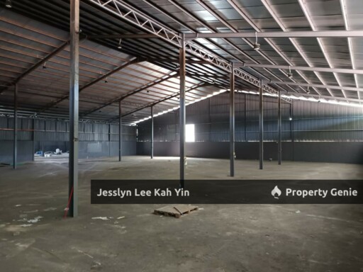 Detached Single Storey Factory with Big Land For Rent @ Sungai Lalang Semenyih