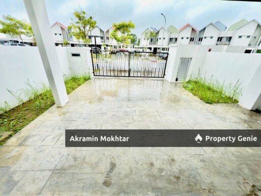 Freehold & Facing Open | 2 Storey Superlink Terrace Frischia Serene Heights, Bangi Kajang Selangor