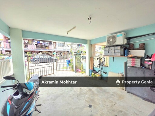 Fully Renovated & " Bebas Banjir" | 'Teres 2 Tingkat Seksyen 18, Shah Alam