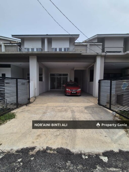 Teres 2 Tingkat untuk Dijual di Taman Geliga Permai, Kemaman