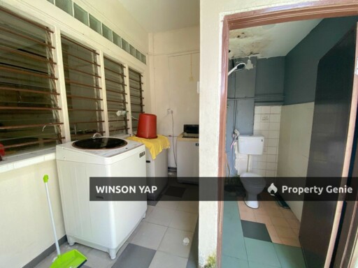 Room of 2 Storey Bungalow For Rent Jln Bentara Luar Tmn Iskandar Near CIQ