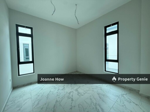 Freehold Double Storey Semi-D 8 Residence Padang Temu Ujong Pasir