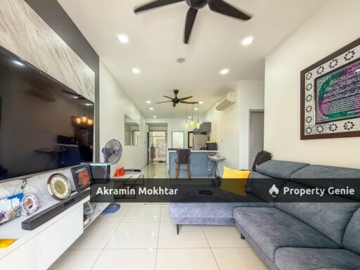 Freehold, Walking Distance To LRT, Partially Furnished & 2 Parking | Ten Kinrara Residence, Bandar Kinrara , Puchong