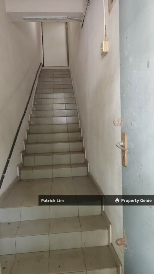 Melaka Baru @ 1st Floor Shoplot for Rent