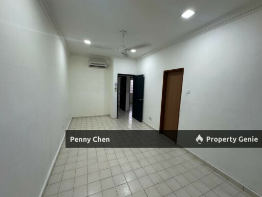 For Sale Taman Pakatan Jaya Double Storey Terrace House, Facing to Empty Land and Facing North, Nearby to Sunway Lost World
