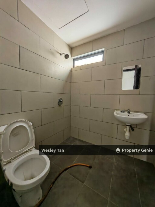 Kota Laksamana 2.5 Terrace Next To Melaka Jonker Area Extendable House