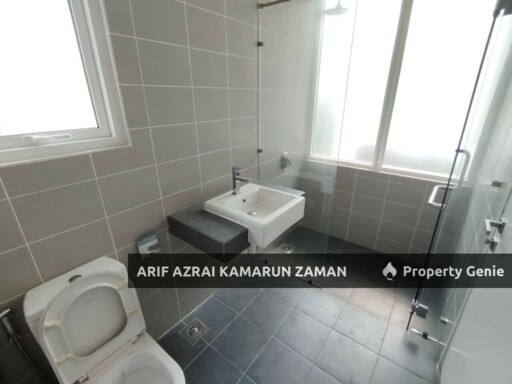 [Negotiable | 3-Storey Semi-D] Clover Garden Residence, Cyberjaya | 5+1R6B | 3,800 sqft | RM2,000,000