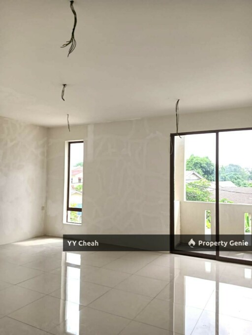 Ipoh Double Storey Unoccupied Bungalow For Sale 10k sq ft