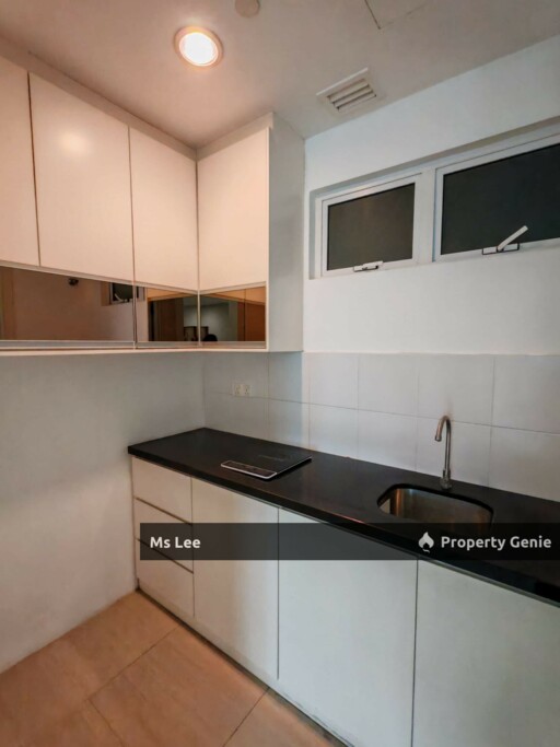 Binjai 8 SOHO @ KLCC - Level 25 KLCC Park View, Good for Investment