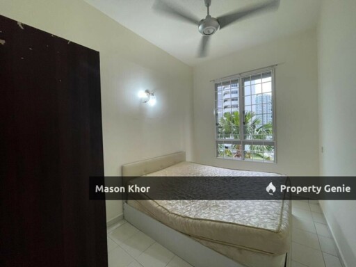 PUTRA PLACE CONDOMINIUM 1000sf LOW FLOOR BAYAN LEPAS