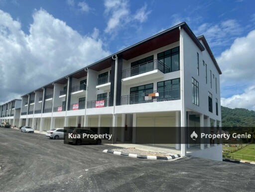 SERIAN 75 Brand NEW Shophouses For Sale!