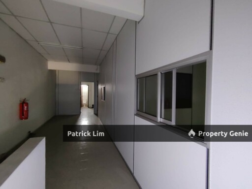 Taman Merdeka Permai [一楼] 店面出租 With Partition
