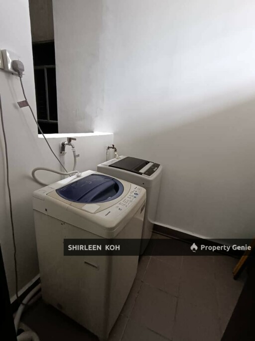 Female Room Renting at Suriamas Suites  @ Larkin JB Town