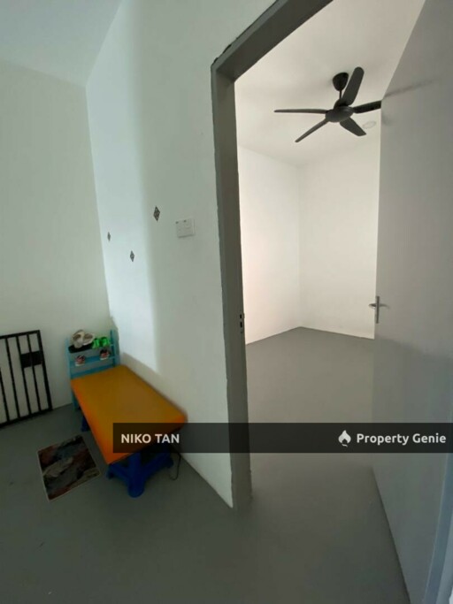 For Rent Double Storey Shoplot First Floor Jln Emas 1, Tmn Sri Skudai, 81300, Skudai, Johor