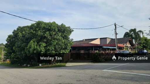 Ayer Keroh Fully Extended 5 Rooms Semi D Corner 54x80 Non Bumi 3-phase