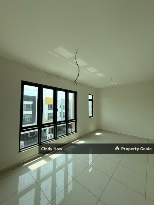 8 Residence Superlink For Sale
