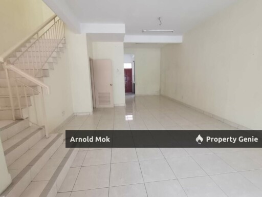 2 Storey Terrace House at Taman Mount Austin for Rent