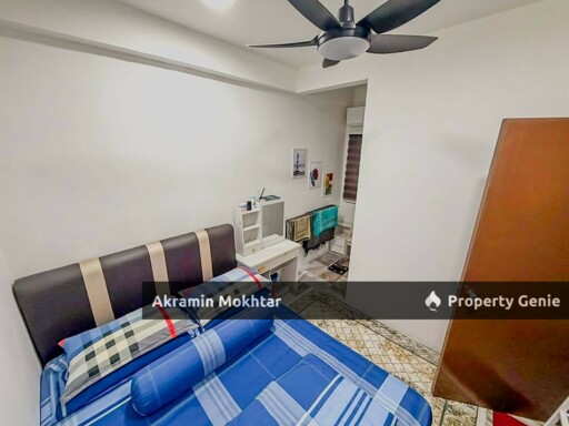 Freehold, Corner Unit & 1 Parking | Kenangan View Apartment, Taman Bukit Kenangan, Kajang Selangor.