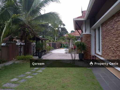 {Private Pool] Bungalow House Freehold Batang Kali. Selangor