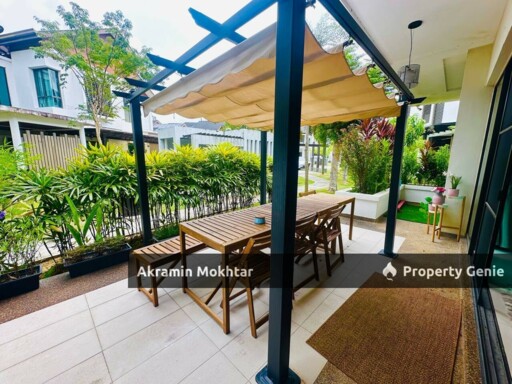 Freehold, Facing Open & Partially Furnished | 2 Storey SemiD Beethoven, Symphony Hills Cyberjay