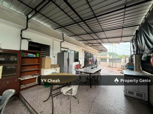 Taman Pertama Ipoh Single Storey Corner House For Sale Great Location, Spacious Home