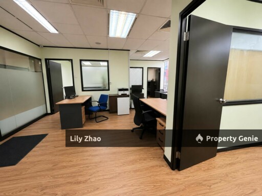 Ready Office for Sale, Furnished, 912 sqft, 5th Floor Centre Point Shopping Mall, Prime Area, Kota Kinabalu City, Sabah