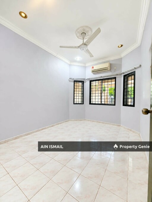 [FULLY RENOVATED] TERES SETINGKAT TAMAN KRISTAL, SUNGAI KARANG DARAT, KUANTAN
