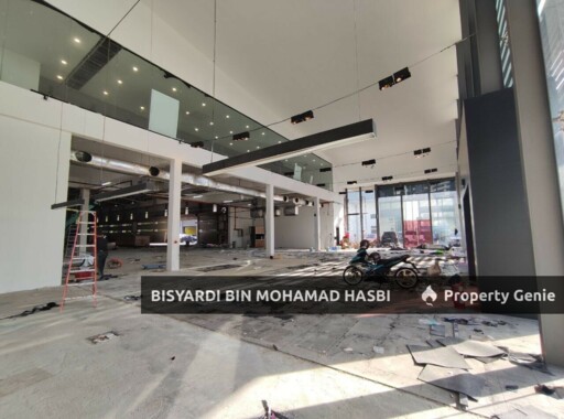 FOR RENT SHOWROOM & 4SCENTRE, STAND ALONE BUILDING, BALAKONG .
