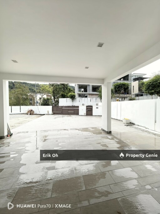 Luxury 3-Storey Corner Bungalow with Pool @ Twin Palm Sungai Long- For Sale
