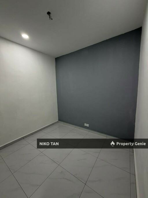 Jalan Merah 1Stry Fully Renovated Taman Pelangi