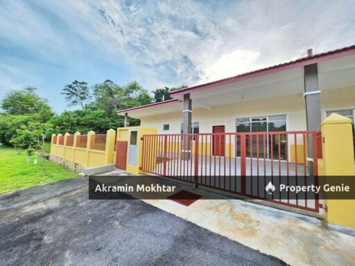 Freehold, Corner Unit, New  & Facing Playground | Single Storey Semi Detached House, Taman Desa Bestari, Salak Tinggi, Sepang