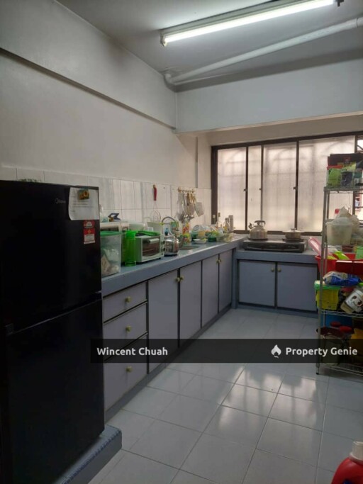 Makmur Apartment F/F with Wifi, Bandar Sunway, PJS8, Selangor