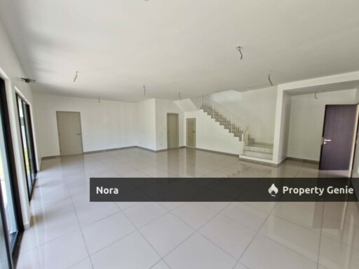 FOR SALE | EXCLUSIVE CORNER LOT LAMAN DELFINA, NILAI IMPIAN