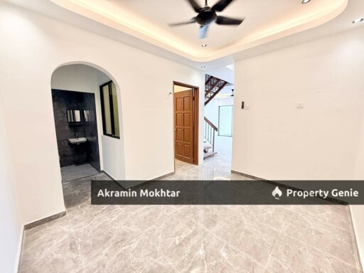 FULLY RENOVATED 2 Storey Terrace Taman Puchong Indah .