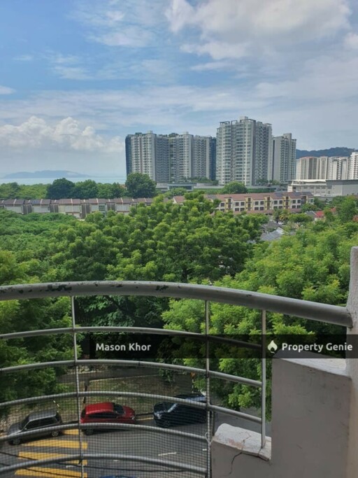DESA BISTARI BLOCK A LOW FLOOR 700sf PARTIALLY RENO GELUGOR