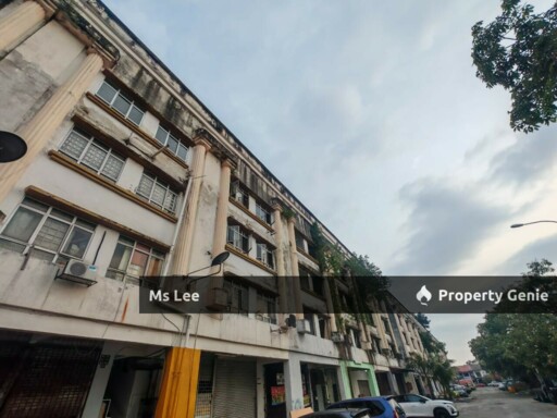 3rd floor Shop Apartment RM 300 (Behind Pasar Malam)-Taman Sentosa @ Klang-Ready Now