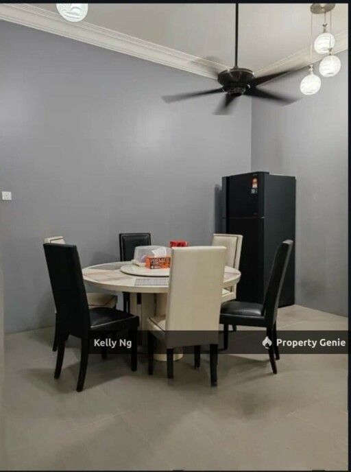 2 Sty Semi D House At Tmn Saujana Klang For Sale