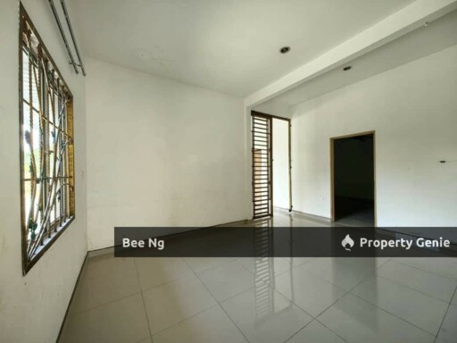 Taman Mutiara Rini /Jalan Bakti / Big Corner Single Storey Terrace