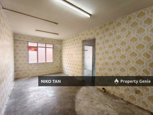 Jalan Cantik Pelangi Indah Flat For Sale