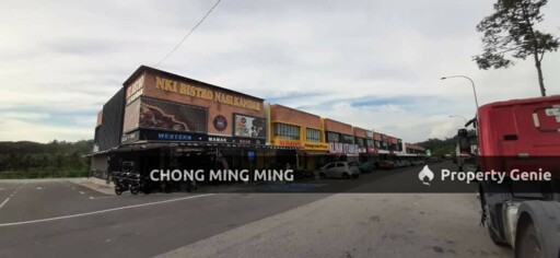 Ground Floor Shop @ Pusat Perniagaaan Merak, Rasah for Rent
