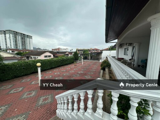 Taman Chateau, ipoh town area bungalow for sale, furnished and renovated, peaceful, over 10k sq ft