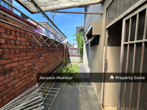 END LOT Double Storey Terrace Jalan Sepah Puteri, Kota Damansara