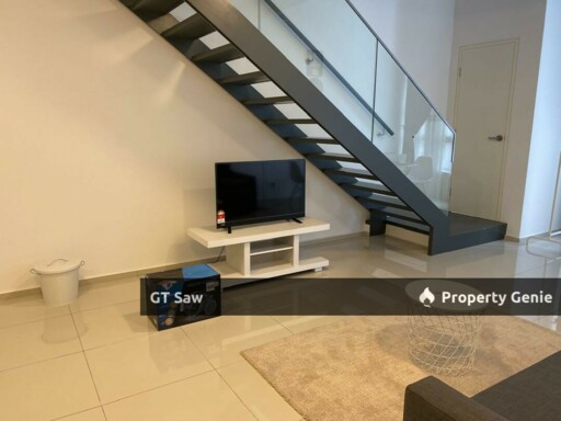 Full Furnished Ekocheras Duplex Connected with Mall & MRT for Rent