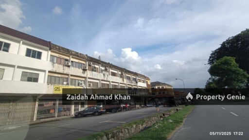 3 STOREY SHOP FOR SALE TAMAN ASA JAYA KAJANG FREEHOLD RENOVATED CASH POSITIVE FROM RENTAL