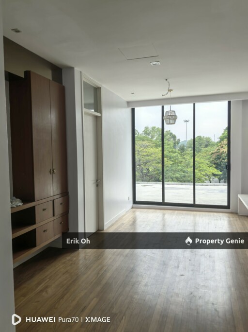 Luxury 3-Storey Corner Bungalow with Pool @ Twin Palm Sungai Long- For Sale