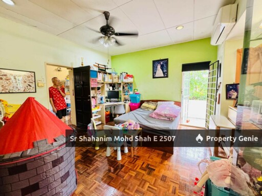 For Sale : Double Storey Corner Terrace Kota Kemuning Jalan Anggerik Doritis