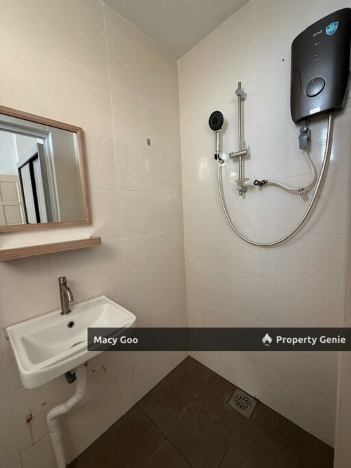 Kiara Apartment Batu Berendam