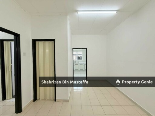 International Lot, End Lot, Taman Sri Saujana, Kota Tinggi, Johor